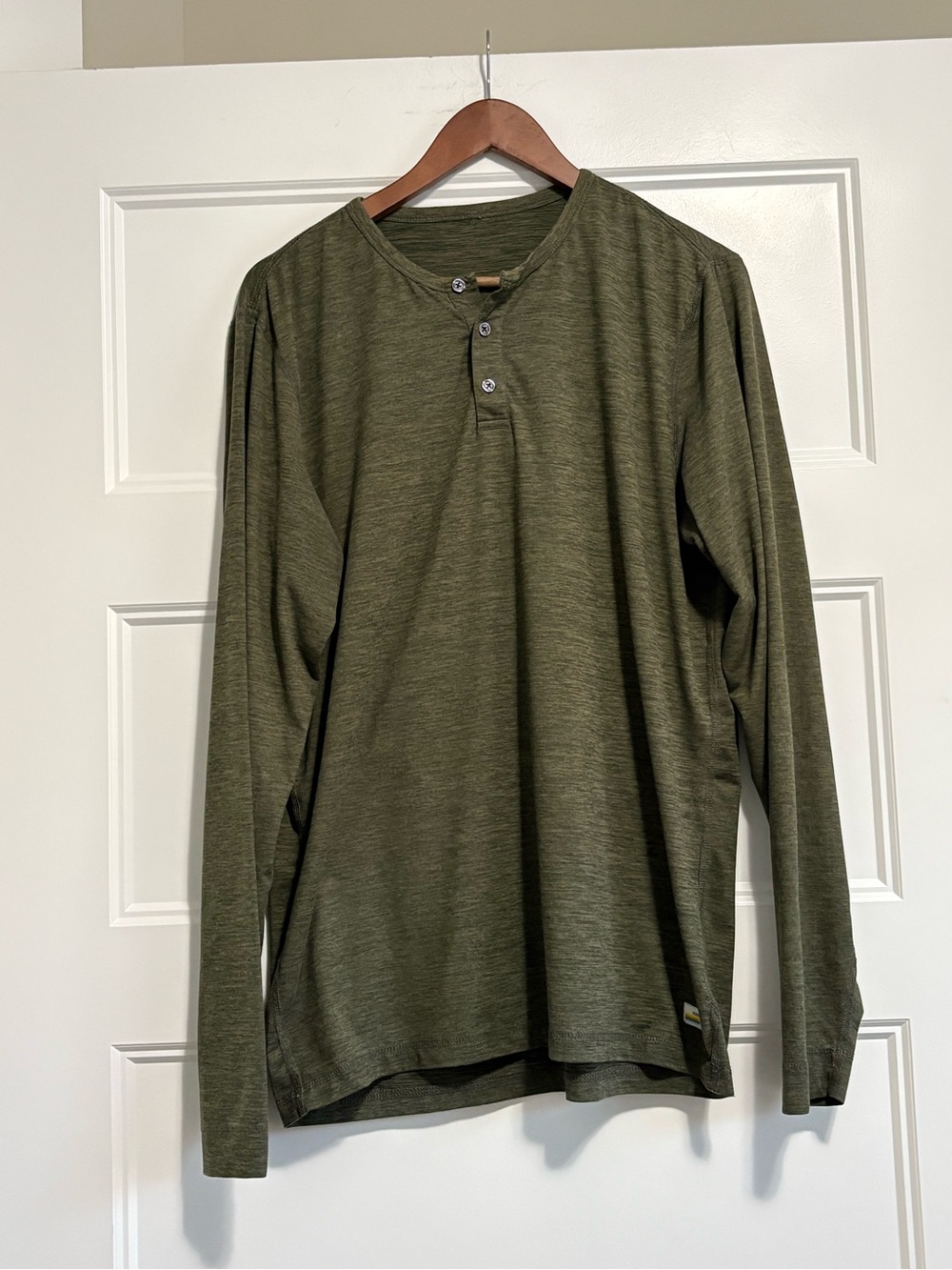 Vuori Olive Long-Sleeve Henley